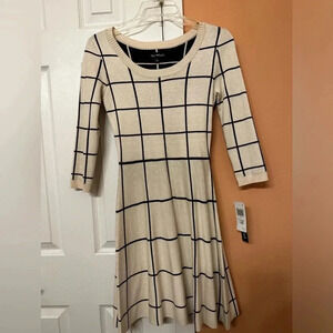 Women’s off white and Black Striped Quarter Sleeve Dress
